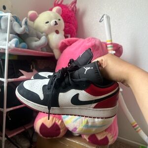 Jordan 1 low 🖤